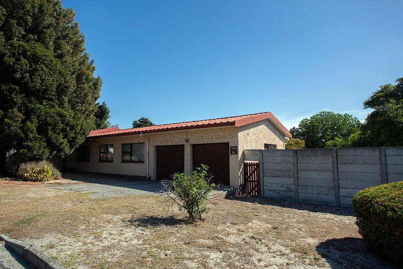 3 Bedroom Property for Sale in Protea Heights Western Cape